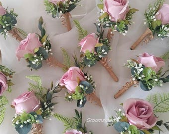 Wedding Guest Buttonholes in Dusky Pink or Ivory/Grooms Boutonniere/Corsage