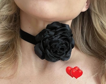 Black Flower Choker Necklace Velvet Choker Victorian Choker Formal Vintage Goth Gothic Velvet Choker with Pendant Black Rose