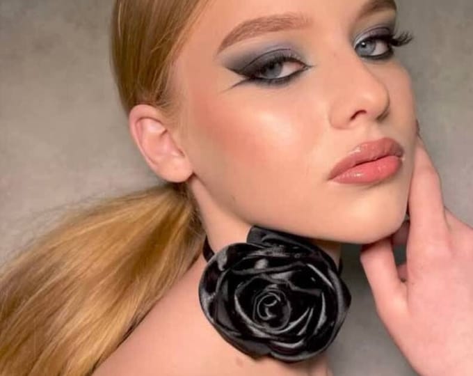 Flower Rose Choker Necklace – Handmade Floral Ribbon Choker in 20+ Colors for Women