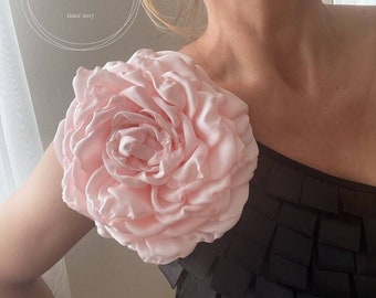 Large Flower Brooch Blush Pink Rose Big Peony Flower Party Flower Silk Flower Shoulder Pin Women Extra Large Brooch Wedding Flower Vintage