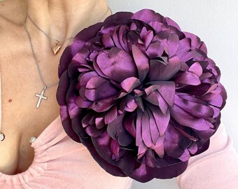 Prune perfection : grande broche pivoine fabriquée à la main - Cadeau idéal pour la fête des Mères Couleur et taille personnalisables selon vos préférences