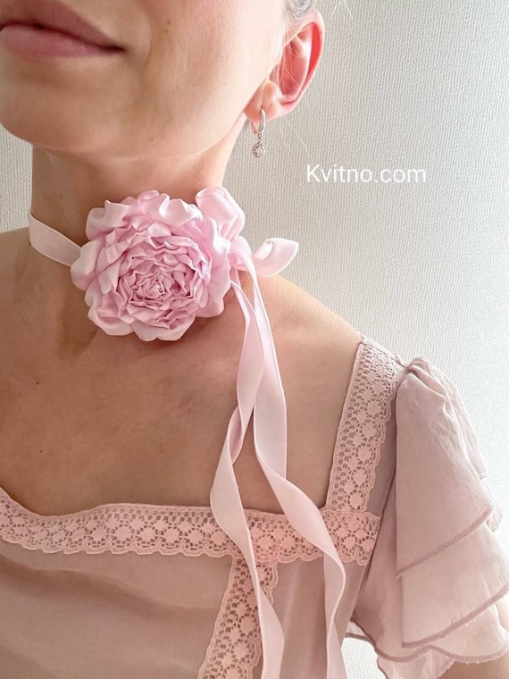 Ice Pink Flower Choker Necklace Rose Choker Floral Choker Unique Wrist  Corsage Flowers Prom Party Flower Quinceanera Necklace Pink Choker 