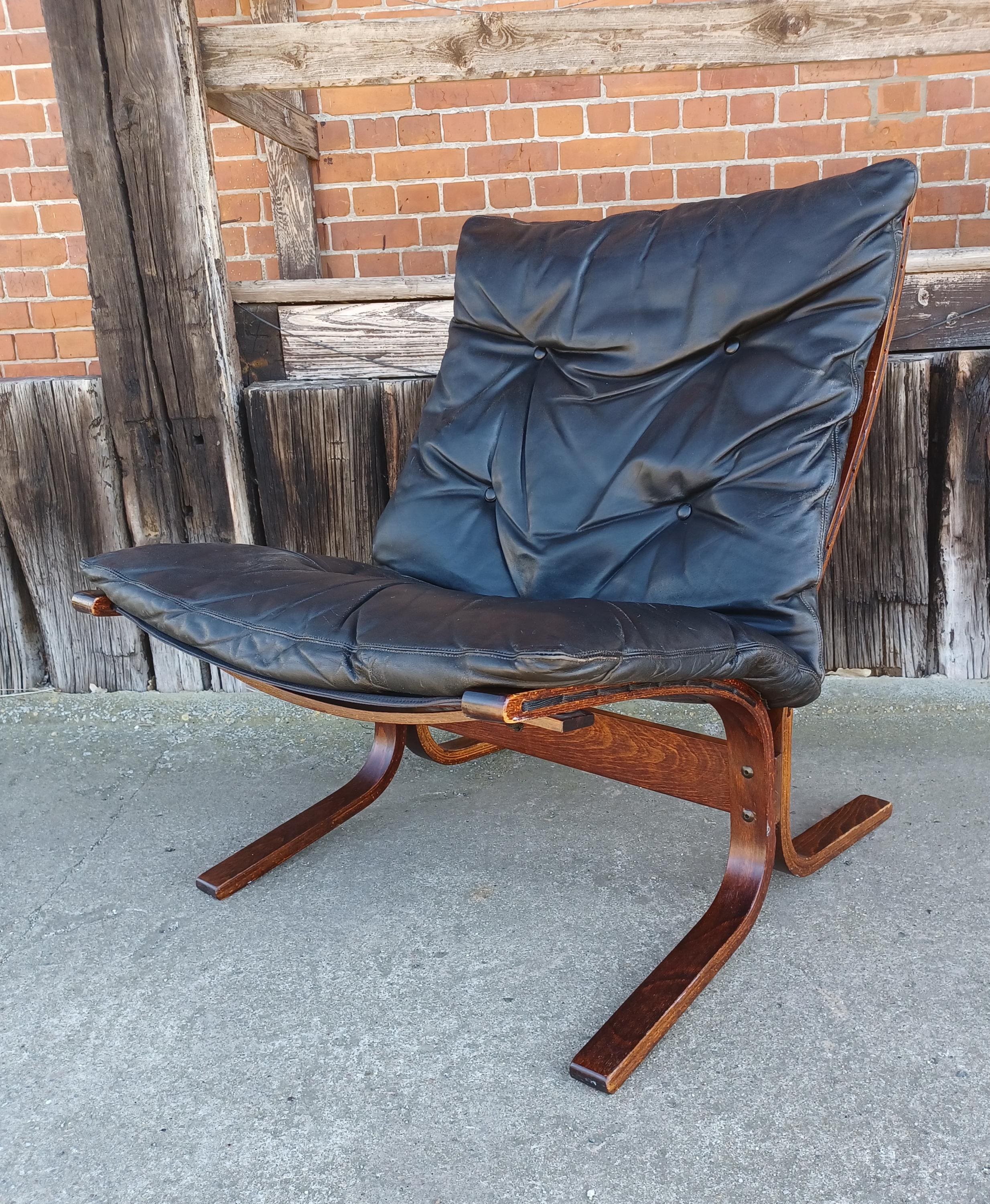 Charu Kasera Folding Easy Chair Cloth Kerala Traditional Easy Old