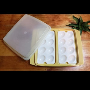 Vintage Tupperware - Deviled Eier Träger & Aufbewahrung - Beige Eierträger mit Deckel - Serviertablett