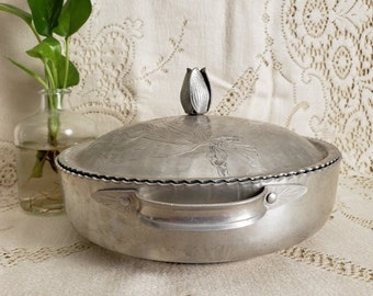 Tulips Bloom - Hammered Aluminum Casserole Carrier - Hand Wrought Covered Tulip Dish - MCM Floral Lidded Bowl - Rodney Kent