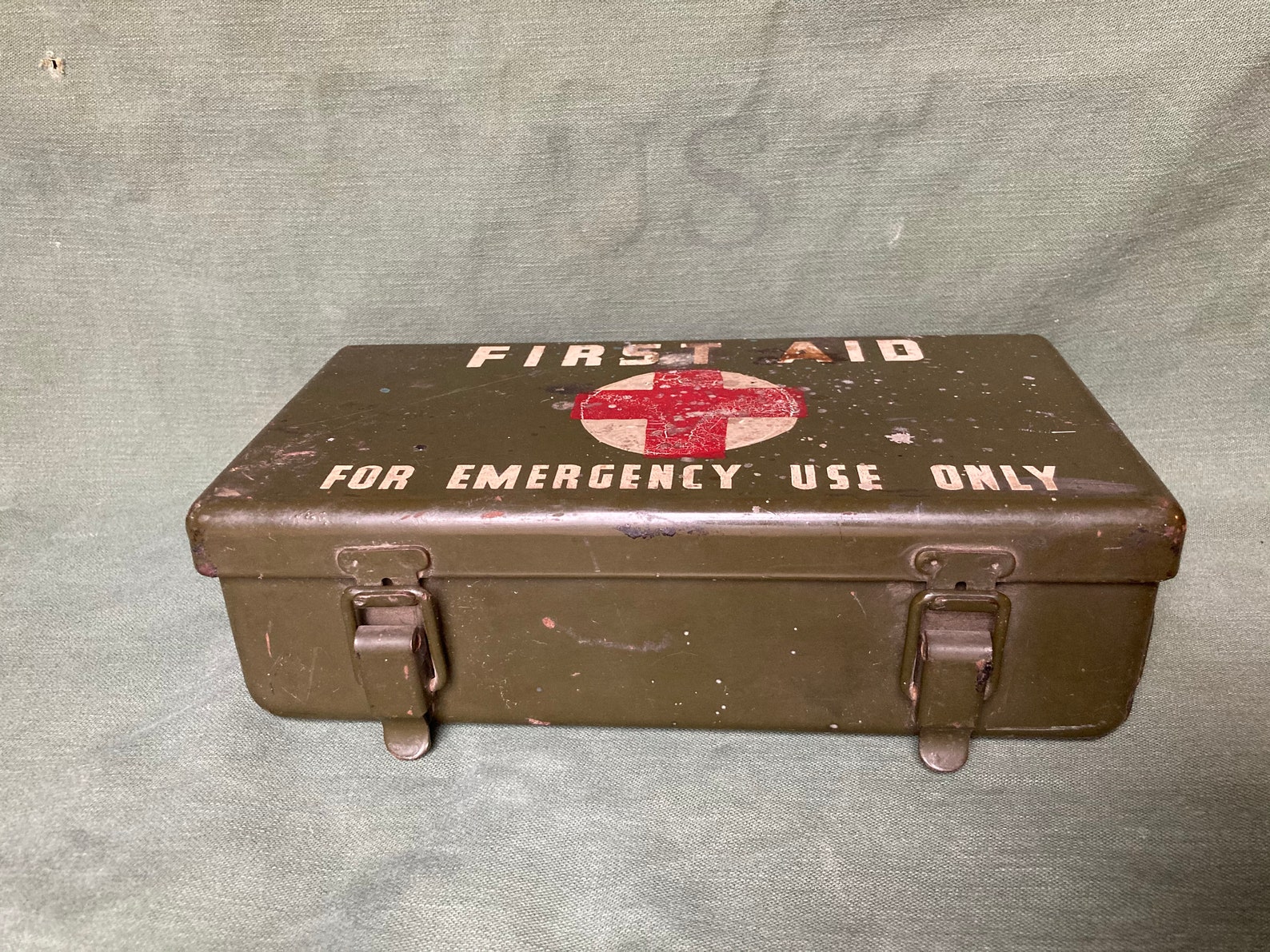 Vintage 1940s Military First Aid Kit Green Metal Box WWII Etsy