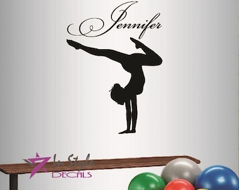 Calcomanías de estilo para pared, vinilo, decoración del hogar, pegatina artística, gimnasia, niña, mujer, nombre personalizado, Fitness, Yoga, sala de deportes, diseño extraíble 2560