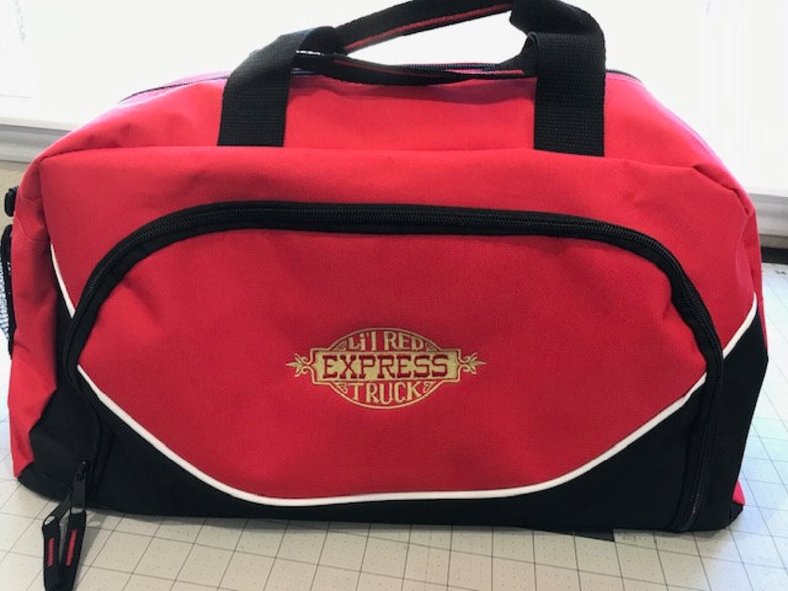 Li'l Red Express Duffle Bag With Dividers - Etsy Canada