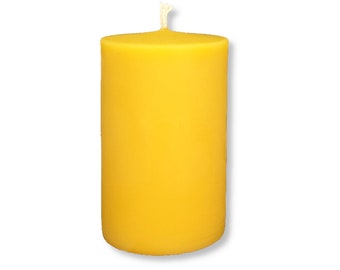 Beeswax candle | cheroot, medium | 8.1 x Ø 5.1 cm | 148g | Handmade | 100% beeswax | from the beekeeper from the Bavarian Forest | Candle