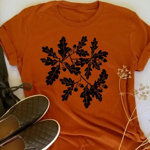 Camiseta botánica de bellota y roble: Camiseta de jardín de flores silvestres imagen 1