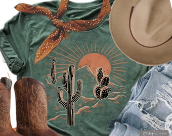 Lever du soleil dans le désert ~ Chemise du désert, chemise aventure, chemise de voyage, t-shirt d'été, cactus, chemise de cow-girl, chemise de scène de cactus, cow-girl, cadeau