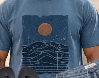 Camiseta com estampa de pôr do sol na montanha: Camiseta Comfort Colors Nature, algodão, tamanhos P-4XG, ideal para presente.