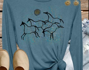 Petroglyph Horses T-shirt met lange mouwen, westernkunst, cowgirlstijl