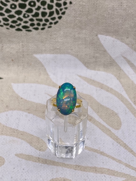 Vintage Large Cabochon Natural Opal Ring Solid 14K