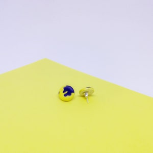 Blue Yellow stud earrings, Blue Yellow disc studs, Mismatched stud earrings, Mismatched round studs, Colourful summer earrings, Flat studs image 3