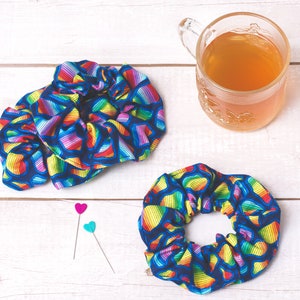 cotton hair scrunchie - rainbow spot