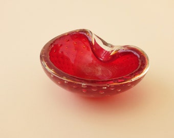 Vintage glass bowl or ashtray, Sommerso and Bulicante technique, red gold powder with air bubbles, Ref. 398