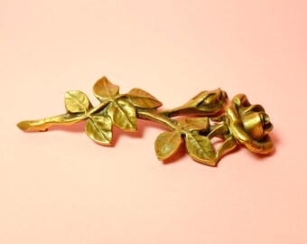 Solid gold-colored vintage metal rose as wall decoration fitting handle door handle drawer Ref. 2301