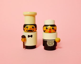 Set of 2 vintage salt and pepper shakers, cook and maid, Erzgebirge, hand-painted wooden figures, Ref. 2315