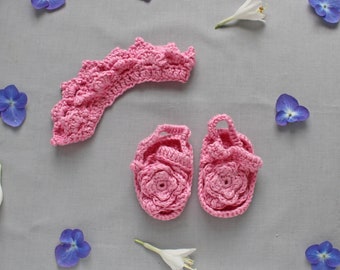 0-3m, Crown and Sandals, Newborn Photo Prop, Crocheted Crown and Sandals, Baby Girl Photo Prop, Pink Crown and Sandals Set for Baby Girl