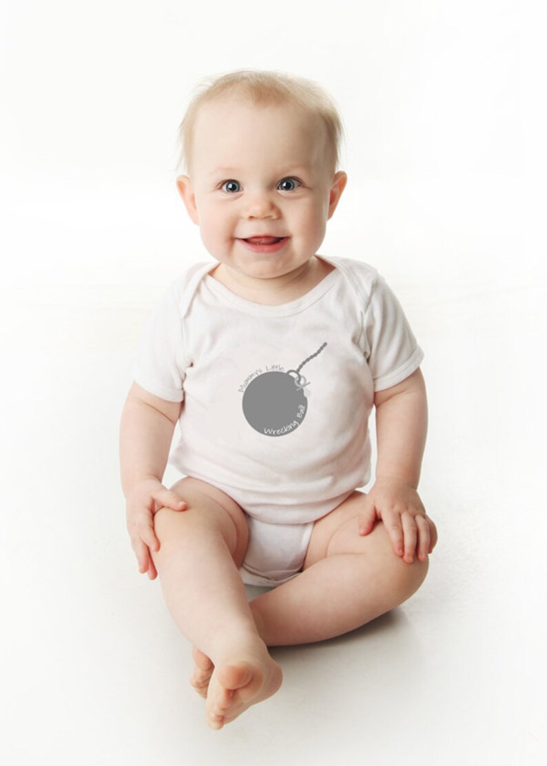 Short Sleeve Cotton Baby Bodysuit with /'Mummy/'s Little Wrecking Ball/' Print