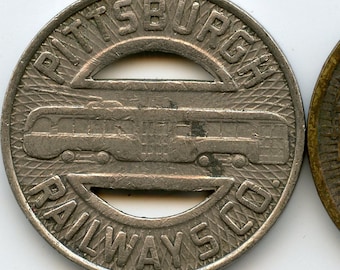 1922 Pittsburgh, Pennsylvania PA Pittsburgh Railways Co. Streetcar Pictorial Image Good For One Fare Transit Token Set Lot of 2 Different