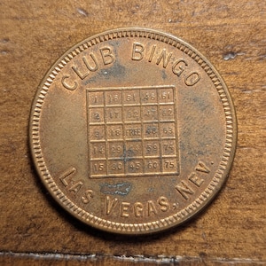 Ficha de intercambio de casino con imagen de tarjeta de bingo de Las Vegas, Nevada NV Club Bingo de 10 centavos de valor vintage