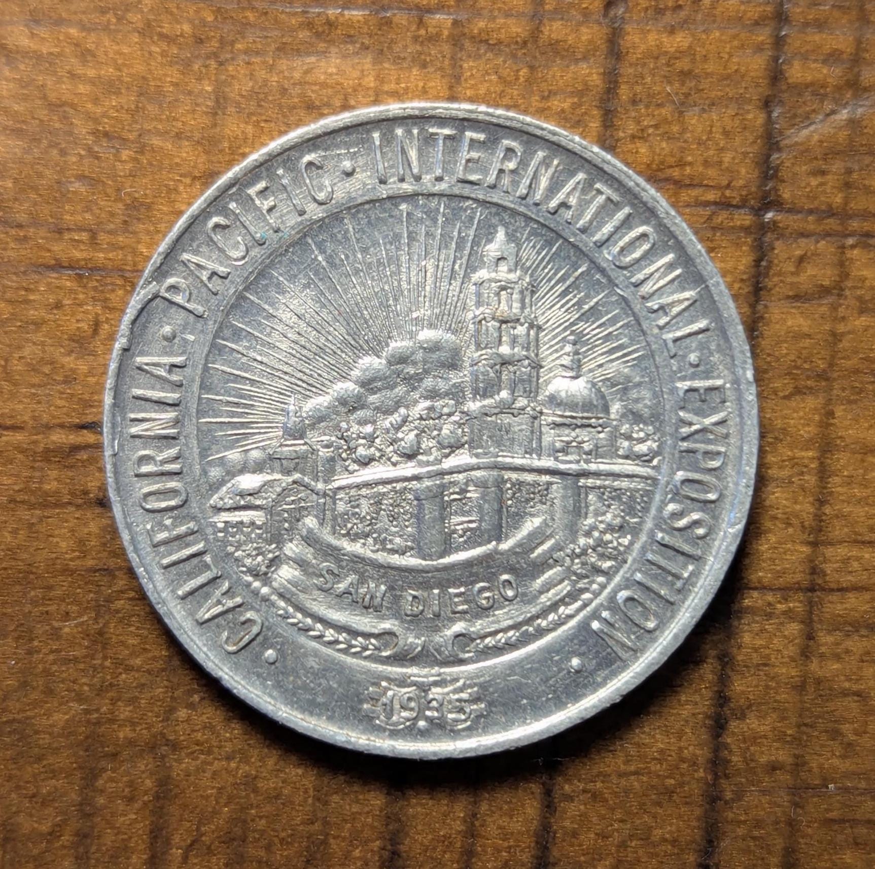 19世紀アメリカ合衆国 ゲーミング・トークン骨貨 1935年サンディエゴ、カリフォルニア太平洋国際博覧会 23 mm CA