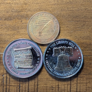 1776-1976 Liberty Bell Commemorative Declaration of Independence United States Bicentennial Eagle Image Large Coins Medals Tokens Lot Set
