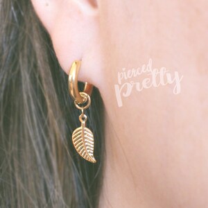 18g 316L Surgical steel Leaf hoops, silver, gold, hypoallergenic earrings jewelry, Leaf Dangle hoops,  Sold in pairs