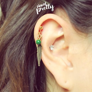 Lapis natural stone bead & Feather dangle cartilage earring, Gold helix earring, 20g 16g ear cartilage jewelry, feather earring, 1pc