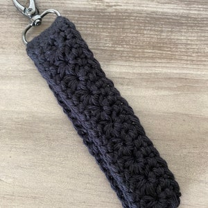 Crochet Key Fob, Artsy Arthurs, wristlet key fob, boho key fob, crochet car accessories, wristlet keychain Black