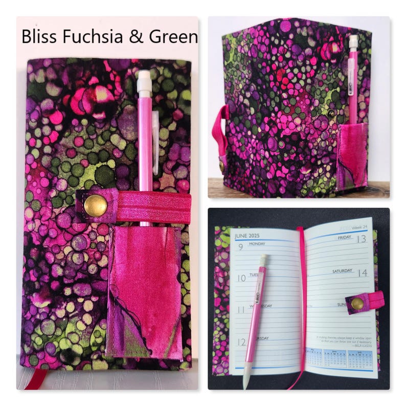 Op de afbeelding: Een stoffen omslag voor een planner met een fuchsia en groen cirkelpatroon en de tekst Bliss Fuchsia & Green. Het bevat een roze pen, een bijpassende stoffen penhouder en een drukknoopsluiting. De binnenkant toont een weekplanner voor juni 2025.