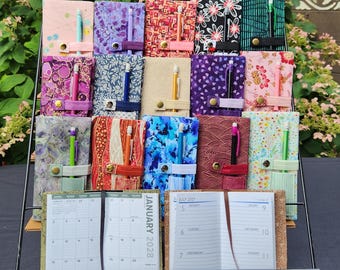 Refillable Fabric Pocket Calendar: 2027-2028 Monthly or 2027 Weekly