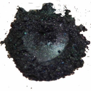 The Black Pearl Mica Powder, black shimmery mica powder