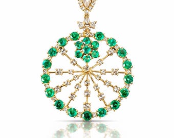 Colgante de oro de 14 quilates con esmeralda y diamantes, joyería de lujo con diamantes talla rosa.