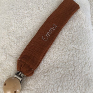 Personalized pacifier clip in cognac embroidered cotton gauze image 1
