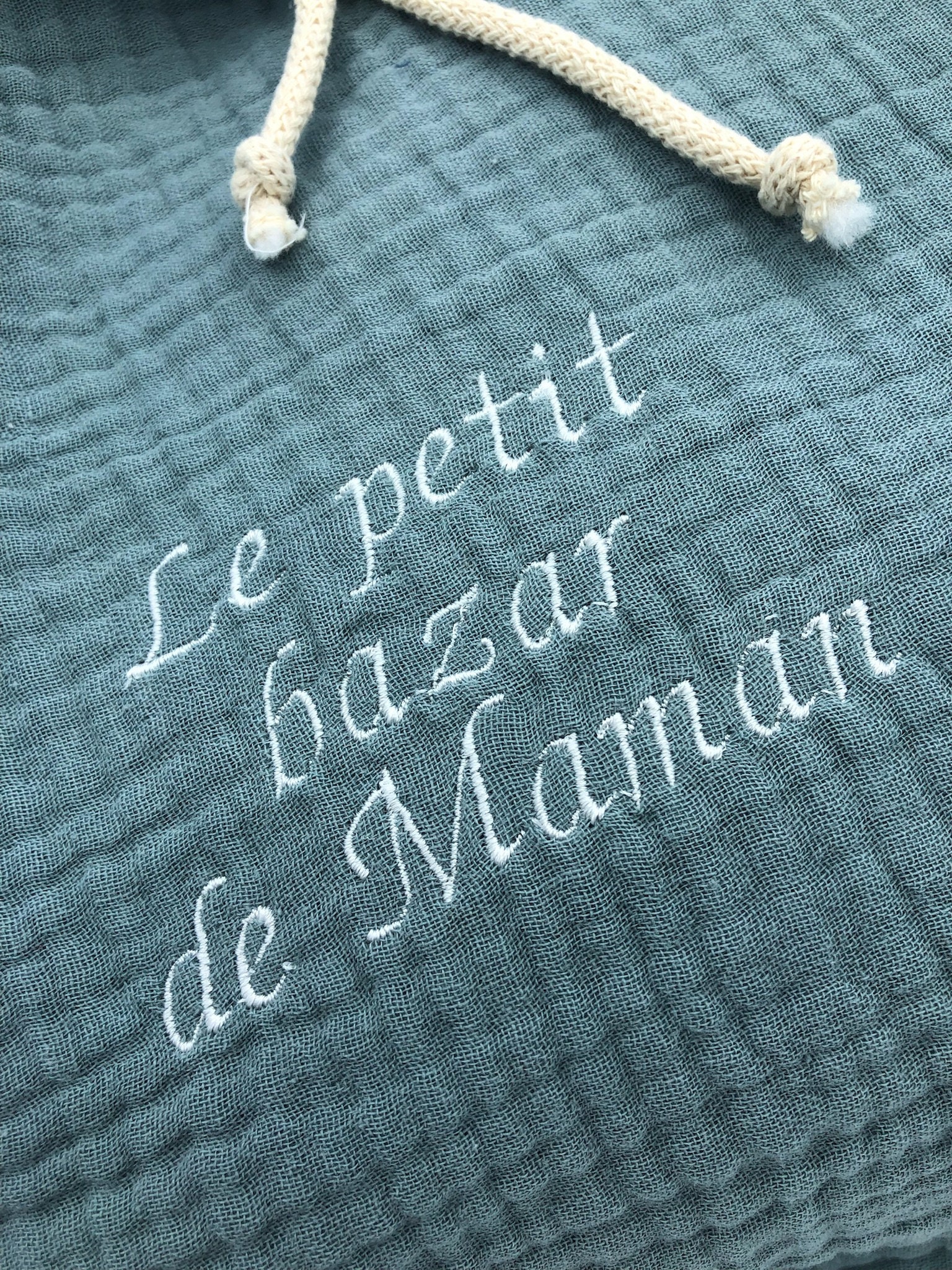 Large embroidered triple gauze cotton drawstring bag, personalized, 45x30 cm