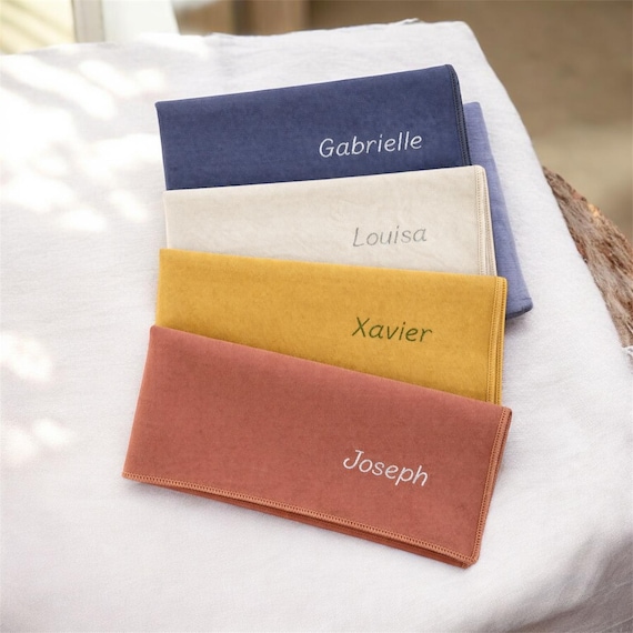 Serviette de Table Brodée Élégante - Coton Lavé
