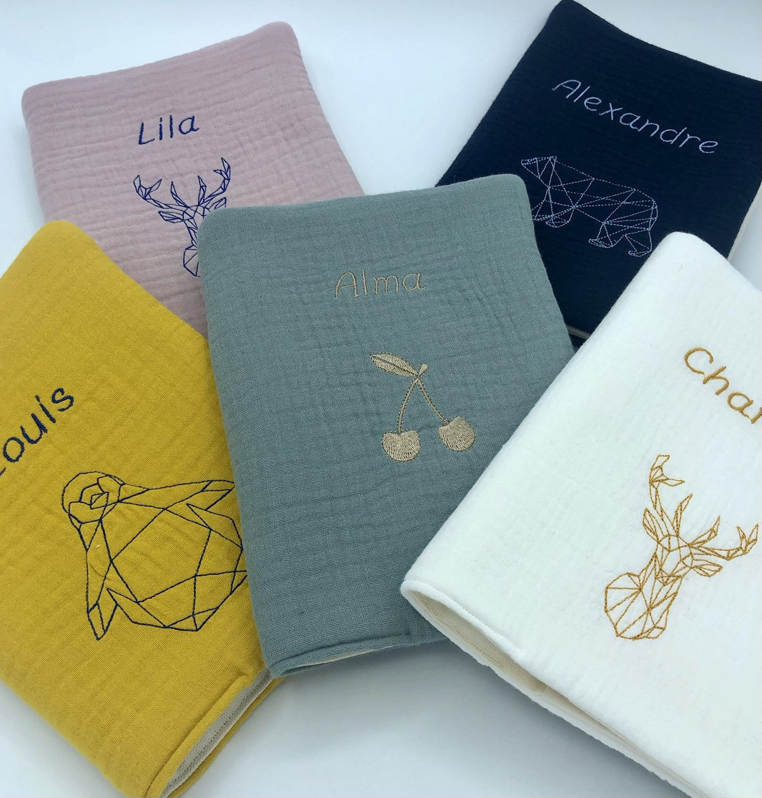 luxdag Housse pour carnet de santé en feutre (couleur et broderie au choix)  – Housse pour carnet d'examen et carnet de vaccination – Cadeau pour  futures mères et bébés : : Bébé