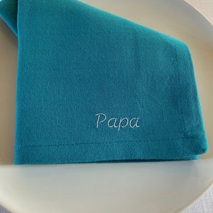 Serviette de table brodée personnalisée image 8