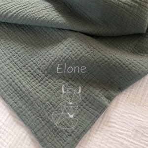 Embroidered double cotton gauze baby blanket / Green cotton gauze plaid