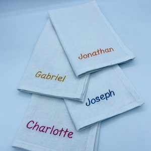 Pack de 6 serviettes de table brodées personnalisées Blanc