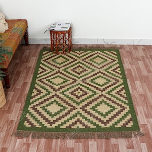 Handwoven Wool Jute Kilim Rug: Bohemian Dhurrie Design