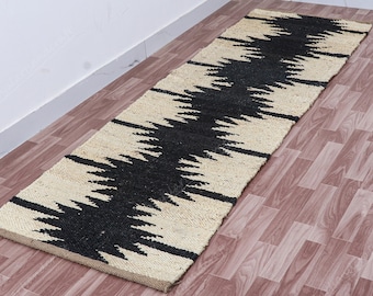 Alfombra de yute hecha a mano: alfombra de cáñamo de tejido plano en blanco roto y negro para decoración de entrada.