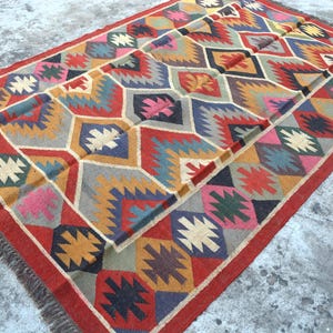 Handwoven Wool Jute Kilim Rug: Bohemian Dhurrie Rug