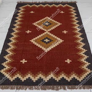 Handwoven Wool Jute Kilim Rug: Bohemian Flatweave Dhurrie