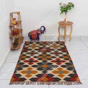 Handwoven Wool Jute Kilim Rug: Traditional Indian Design