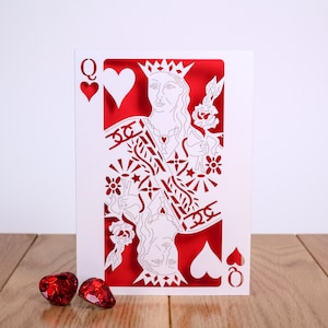 Queen of Hearts Laser Cut Valentines Card - Carte romantique - Carte de jeux de cartes - Carte pour femme