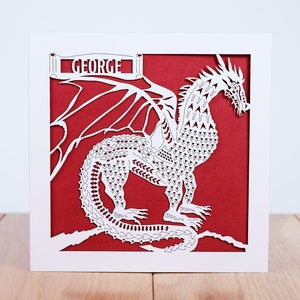 Carte d'anniversaire personnalisée Le dragon, carte découpée au laser
